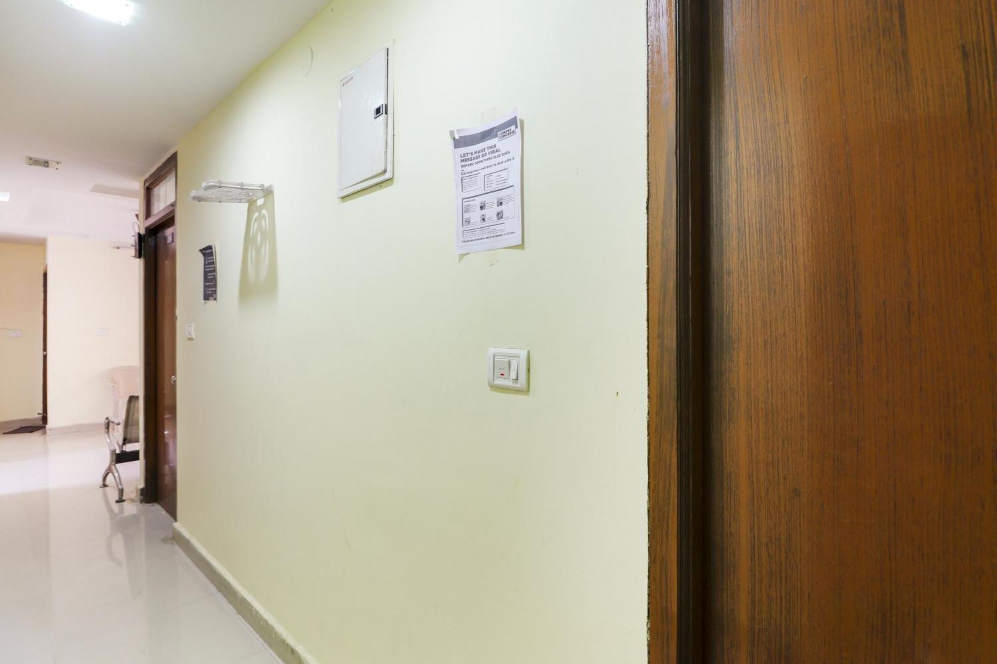 Hotel O Ruby Grand Inn Kondapur  Kültér fotó